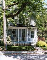 picture of Art and May Schmidt Home