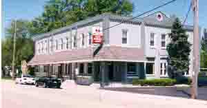 Old State Bank Building, 1999; now Gieger's Insurance, Kinder Hause, ...