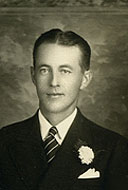 Allen Frank Schulteis
1939
(1910-1994)
